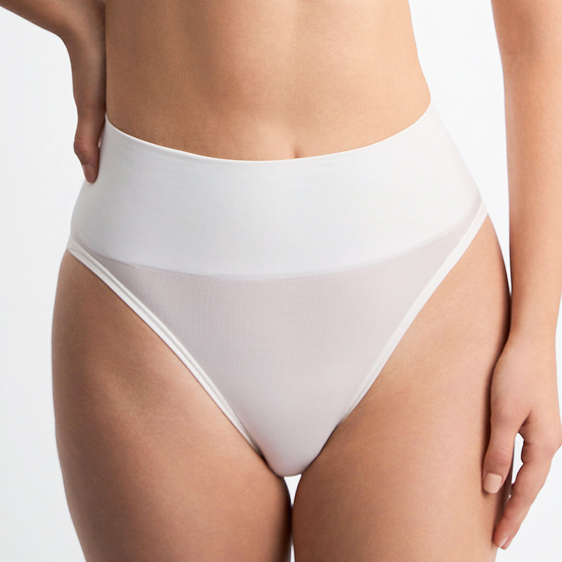 CALZÓN SEAMLESS ESSENTIALS ROPA INTERIOR  BKN LUISA TIRO BAJO